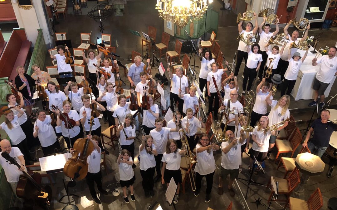 Festivalorkestern i Nora kyrka 2023-06-21. Foto Fabian Gribing